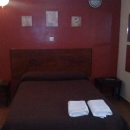Pension El Cesar Cáceres Room photo