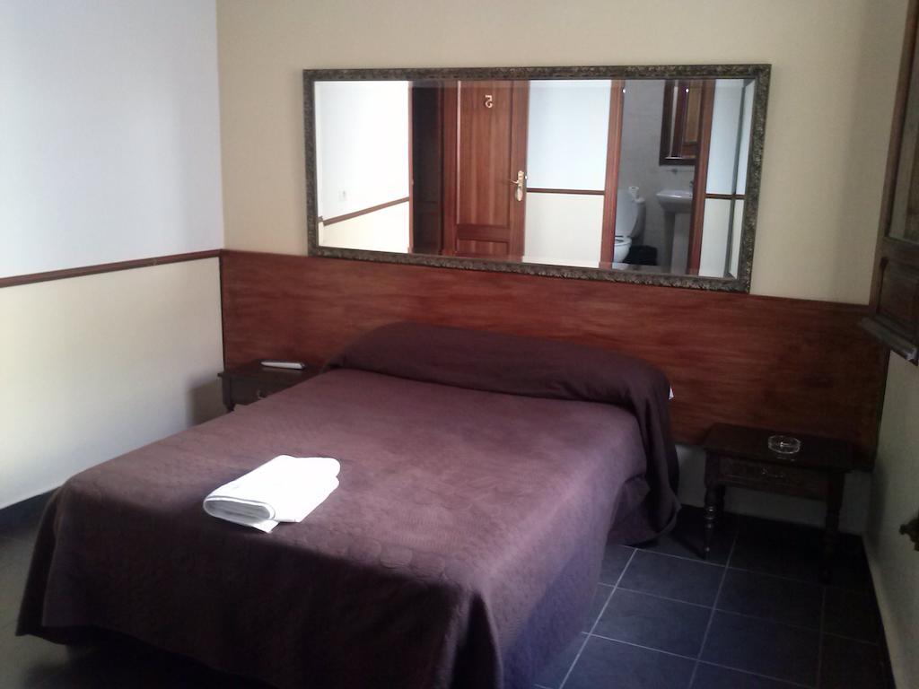 Pension El Cesar Cáceres Room photo
